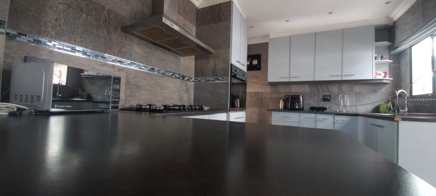 To Let 3 Bedroom Property for Rent in Ottery East Western Cape